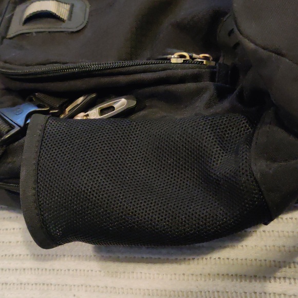 Wenger black laptop backpack - good condition. - Picture 3 of 8